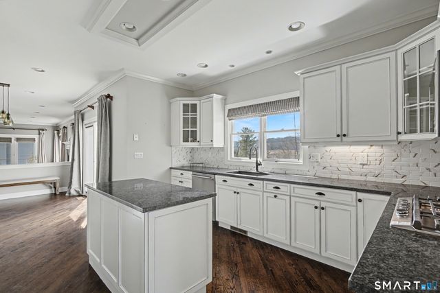 89 Masters Lane, Milford, CT 06461