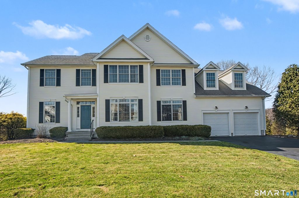 89 Masters Lane, Milford, CT 06461