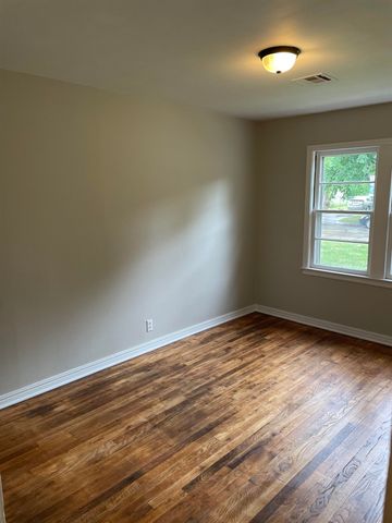 1316 S Richmond Ave, Wichita, KS 67213