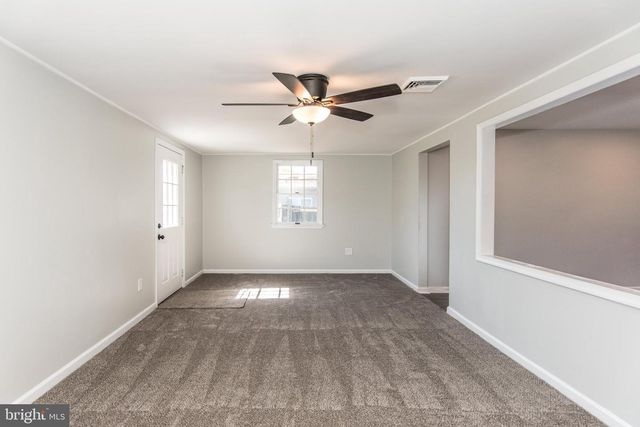 30 PRIMROSE LN, Levittown, PA 19054