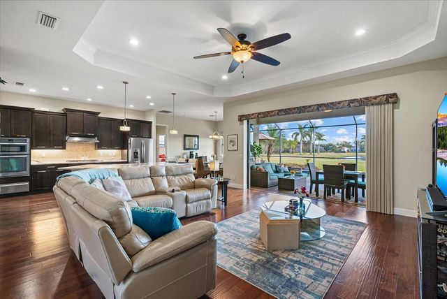 988 145TH STREET CIRCLE NE, Bradenton, FL 34212