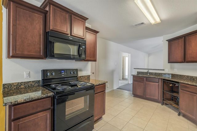22719 Tabberts Way, Hockley, TX 77447