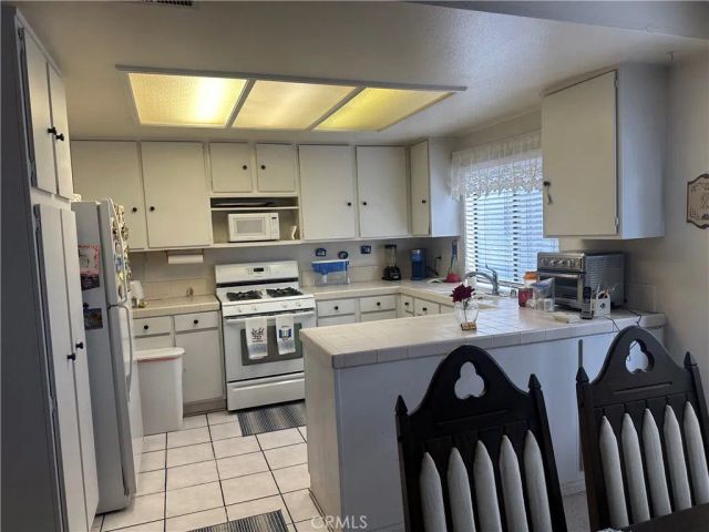 10451 Mulhall Street 25, El Monte, CA 91731