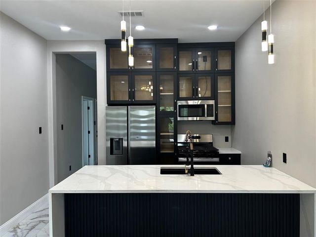 5108 Sunbeam Street, Houston, TX 77033