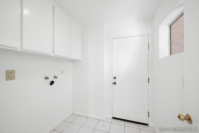 11382 Via Rancho San Diego D, El Cajon, CA 92019