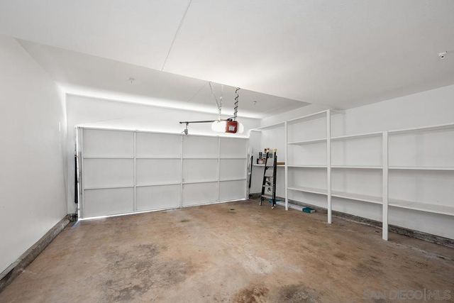 11382 Via Rancho San Diego D, El Cajon, CA 92019