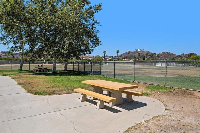 11382 Via Rancho San Diego D, El Cajon, CA 92019