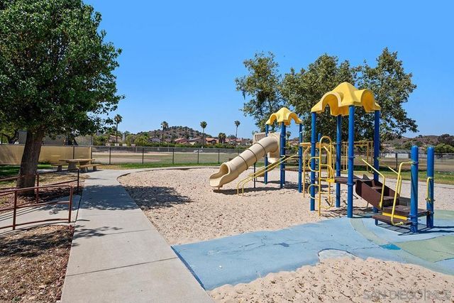 11382 Via Rancho San Diego D, El Cajon, CA 92019