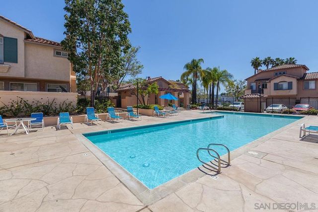 11382 Via Rancho San Diego D, El Cajon, CA 92019