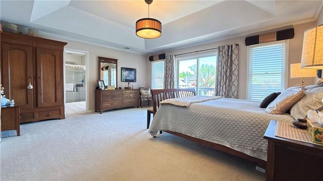 328 Warrington Court, Lee's Summit, MO 64064
