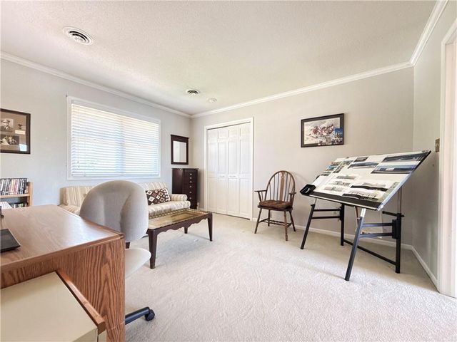 328 Warrington Court, Lee's Summit, MO 64064