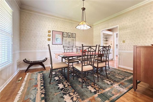 328 Warrington Court, Lee's Summit, MO 64064