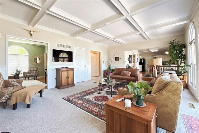 328 Warrington Court, Lee's Summit, MO 64064