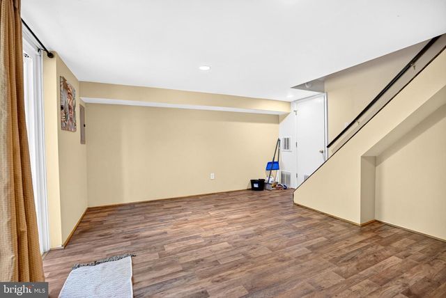 101 LAUREBA AVE, Stratford, NJ 08084
