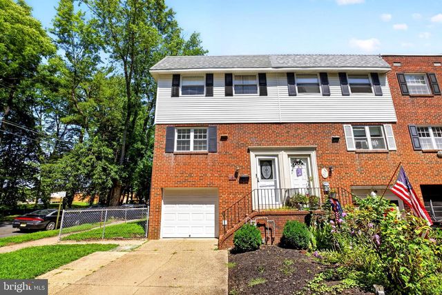 101 LAUREBA AVE, Stratford, NJ 08084