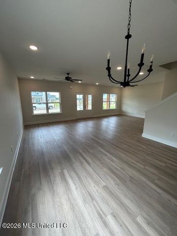 6039 Hickory Point Drive, Walls, MS 38680