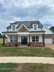 6039 Hickory Point Drive, Walls, MS 38680