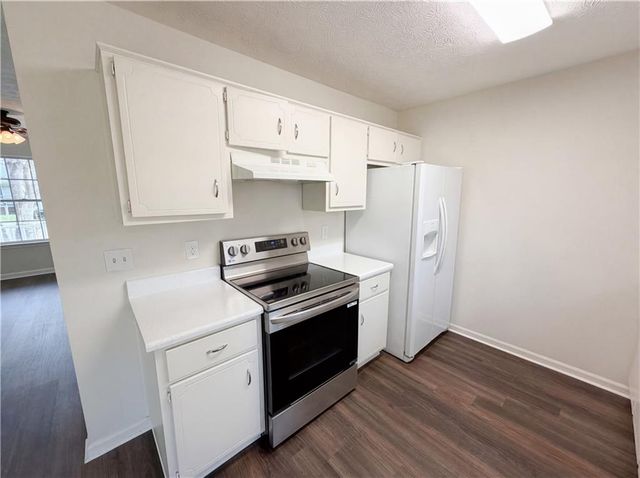 6460 River Hill Drive, Flowery Branch, GA 30542