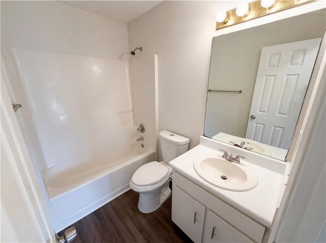 6460 River Hill Drive, Flowery Branch, GA 30542