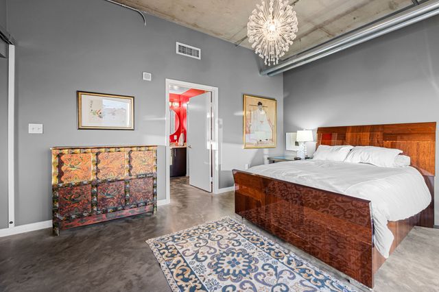 1001 Belleview Street 305, Dallas, TX 75215