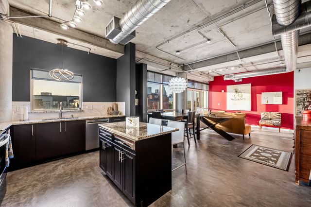 1001 Belleview Street 305, Dallas, TX 75215