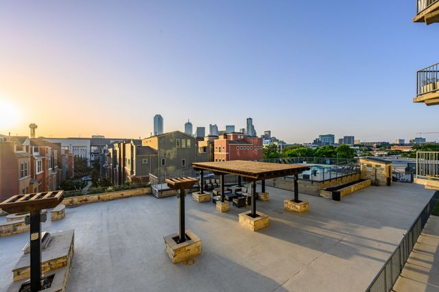 1001 Belleview Street 305, Dallas, TX 75215