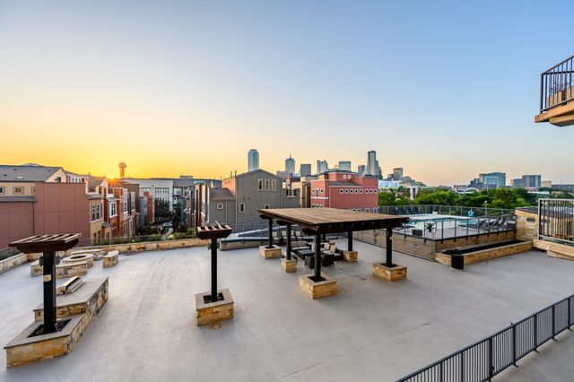 1001 Belleview Street 305, Dallas, TX 75215