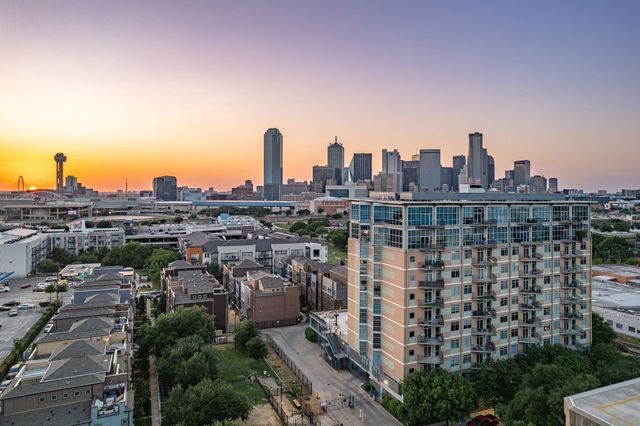 1001 Belleview Street 305, Dallas, TX 75215