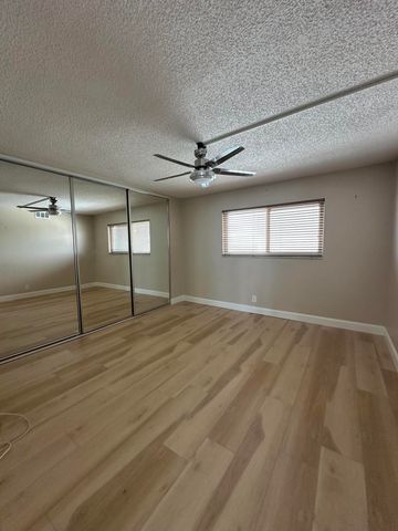 301 Lake Shore Drive 708, Lake Park, FL 33403