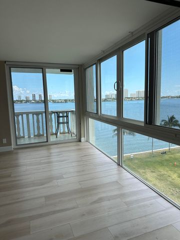 301 Lake Shore Drive 708, Lake Park, FL 33403