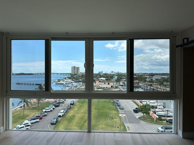 301 Lake Shore Drive 708, Lake Park, FL 33403