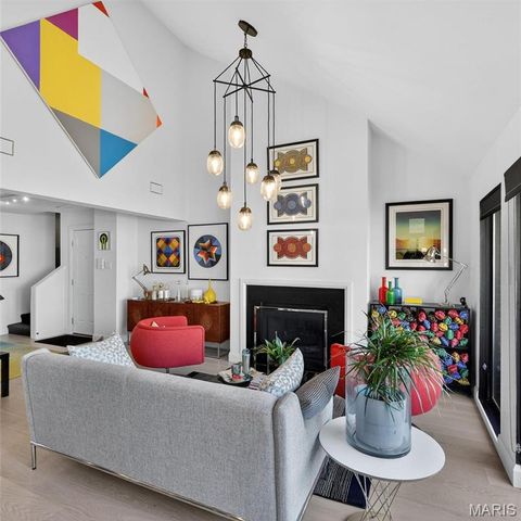 5567 Waterman Boulevard B, St Louis, MO 63112