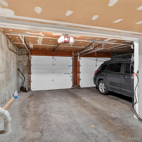 5567 Waterman Boulevard B, St Louis, MO 63112