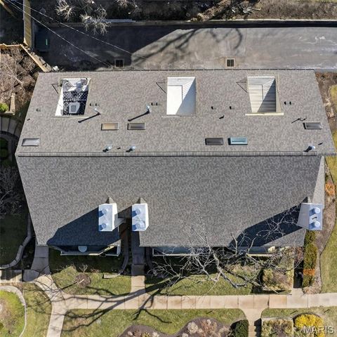 5567 Waterman Boulevard B, St Louis, MO 63112