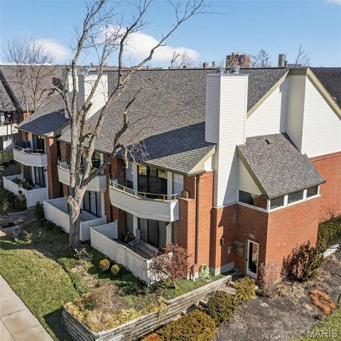 5567 Waterman Boulevard B, St Louis, MO 63112