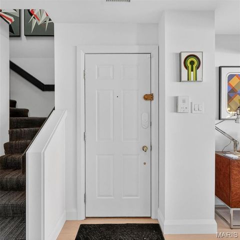 5567 Waterman Boulevard B, St Louis, MO 63112