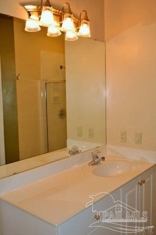 4078 Oak Pointe Dr, Gulf Breeze, FL 32563