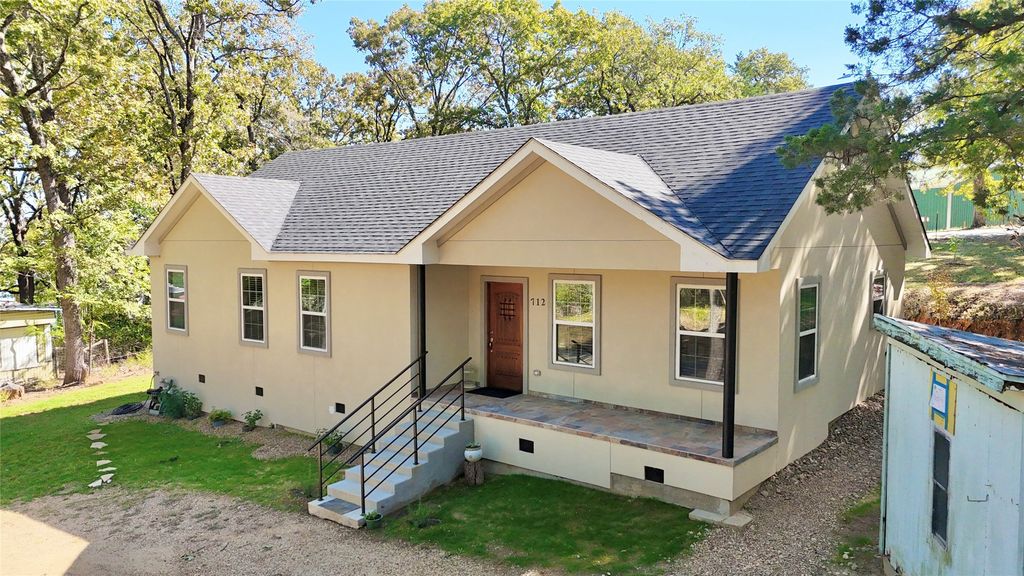 712 Regal Drive, Tool, TX 75143