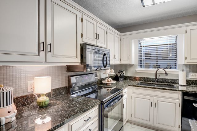 5910 Rainbow Springs Drive, Chattanooga, TN 37416