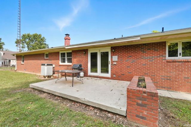 906 E 49Th Street, Marion, IN 46953