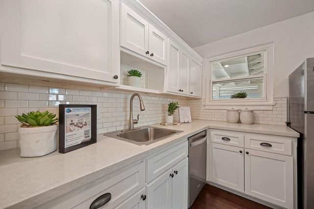 1338 School St, Folsom, CA 95630