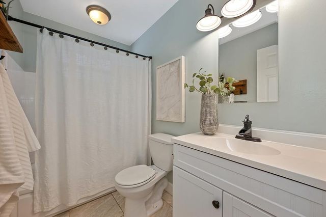 1338 School St, Folsom, CA 95630