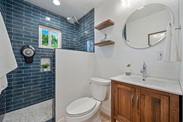 1338 School St, Folsom, CA 95630