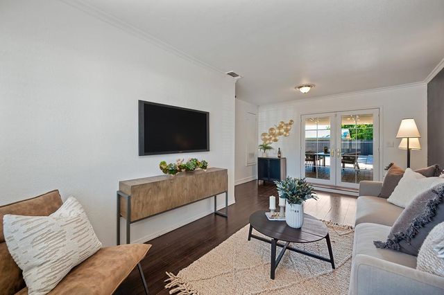 1338 School St, Folsom, CA 95630