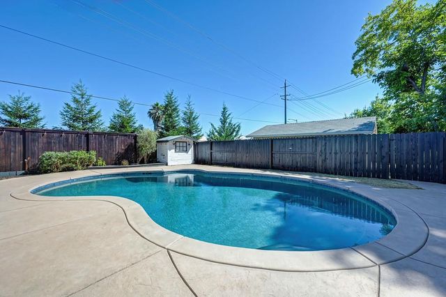 1338 School St, Folsom, CA 95630