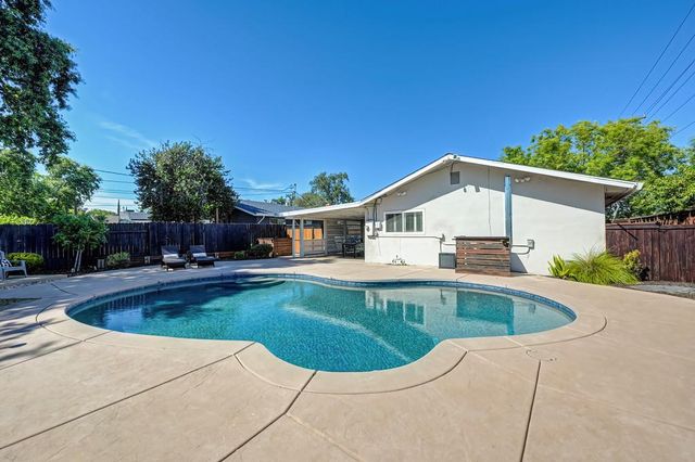 1338 School St, Folsom, CA 95630