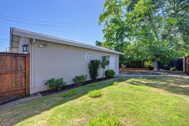 1338 School St, Folsom, CA 95630