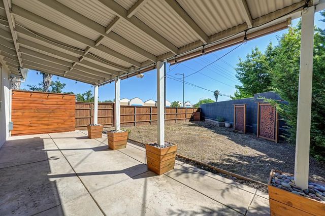 1338 School St, Folsom, CA 95630