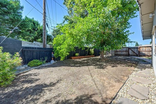 1338 School St, Folsom, CA 95630
