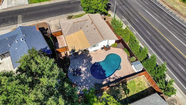 1338 School St, Folsom, CA 95630